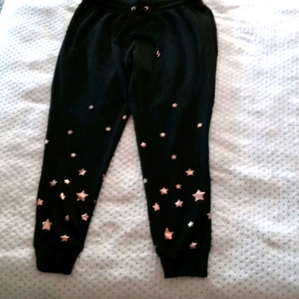 Star stunned joggers